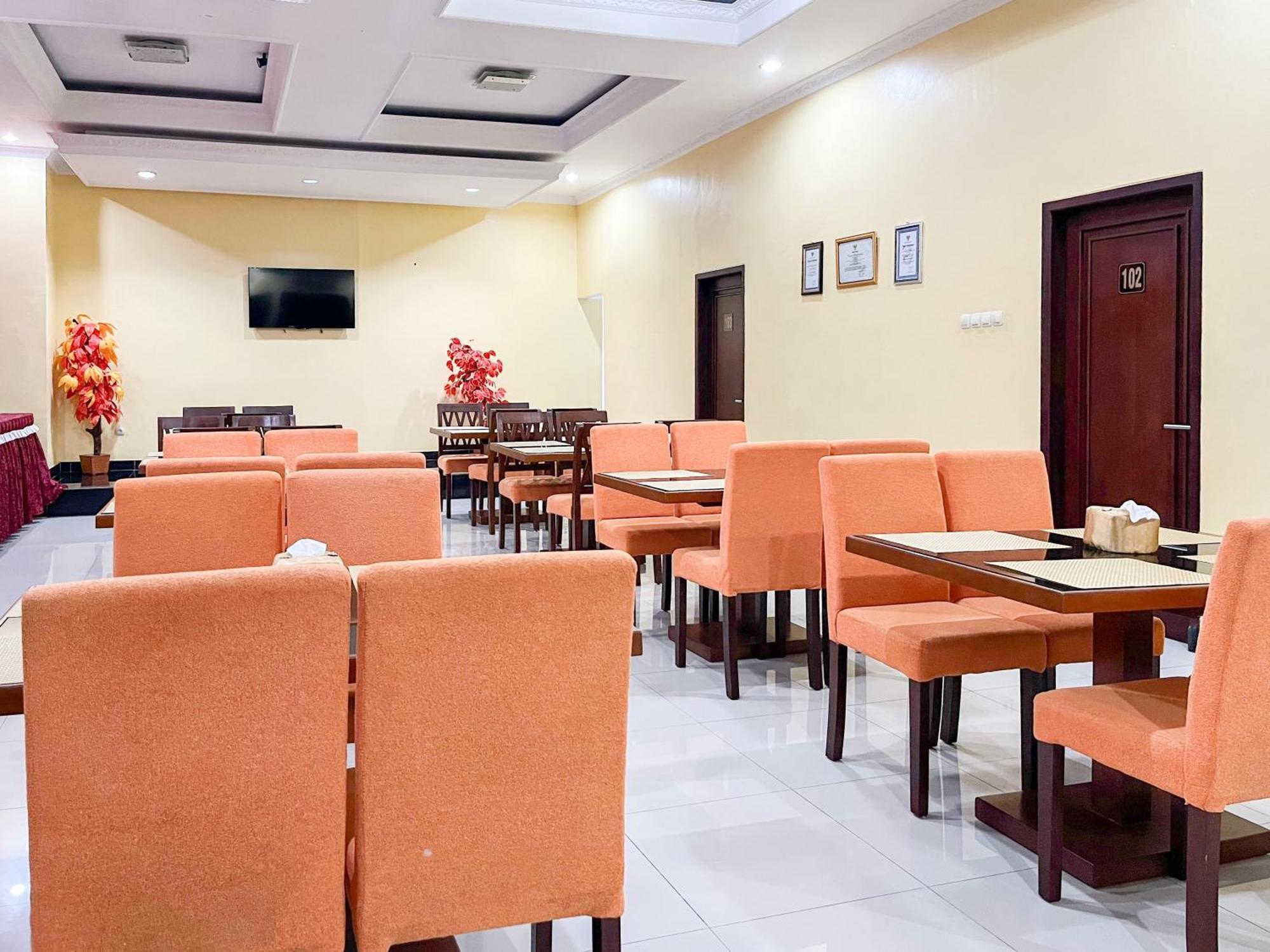 Kartika Hotel Syariah Pacitan Mitra Reddoorz 外观 照片