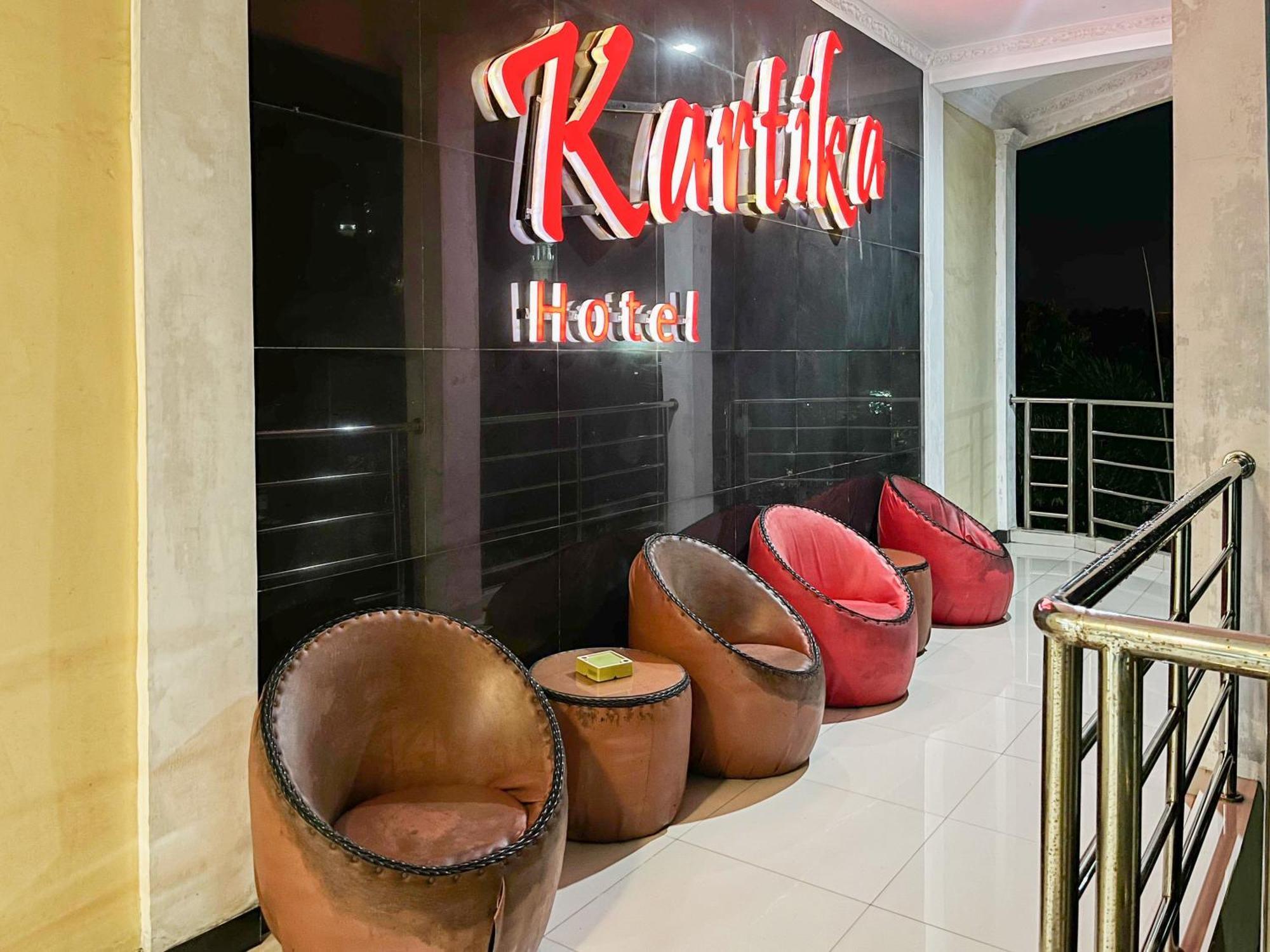 Kartika Hotel Syariah Pacitan Mitra Reddoorz 外观 照片