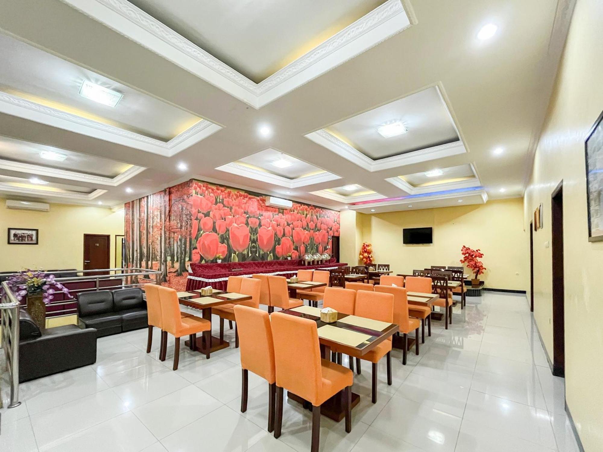 Kartika Hotel Syariah Pacitan Mitra Reddoorz 外观 照片