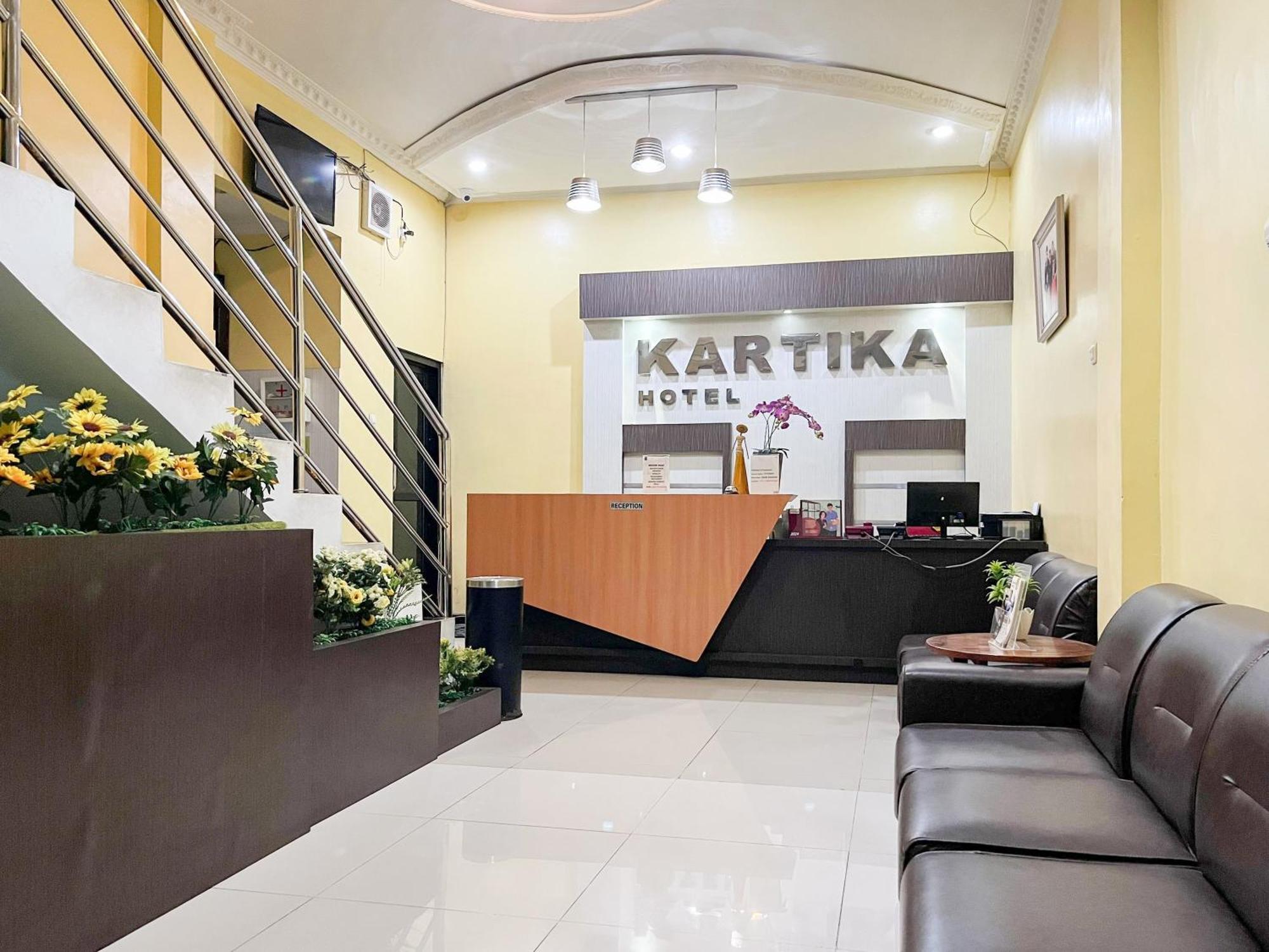 Kartika Hotel Syariah Pacitan Mitra Reddoorz 外观 照片
