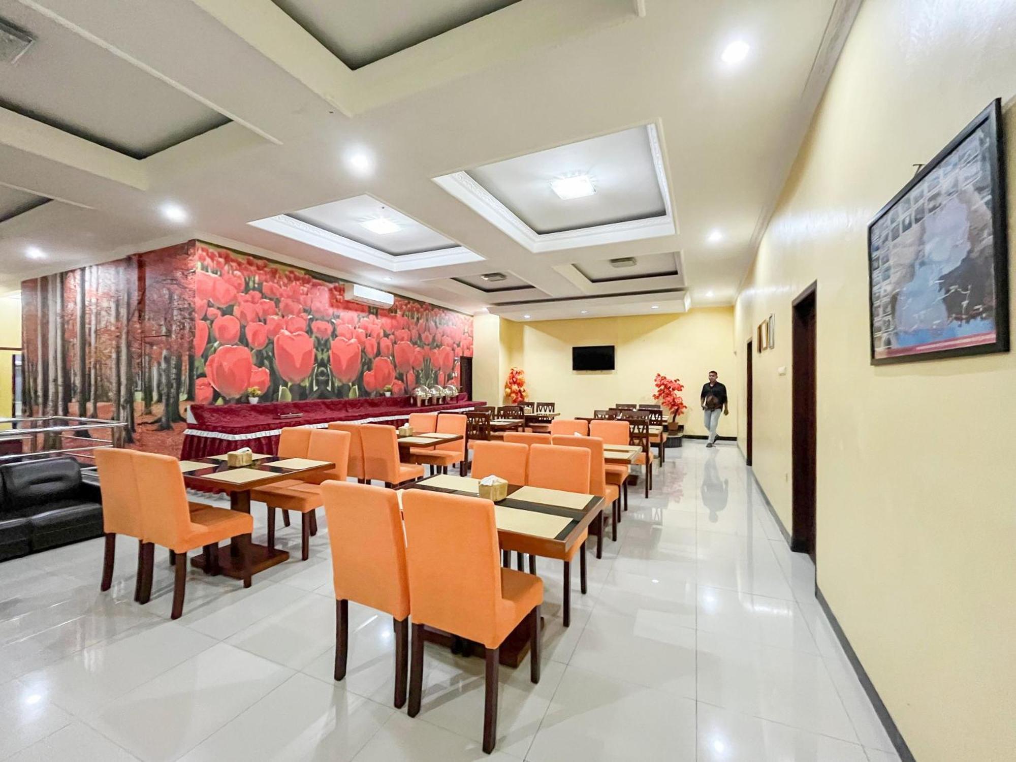 Kartika Hotel Syariah Pacitan Mitra Reddoorz 外观 照片